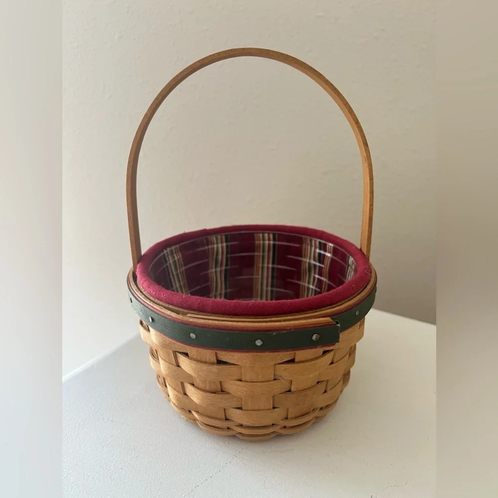 Longaberger 2005 Holiday Helper Discovery Basket Combo with Liner and Protector